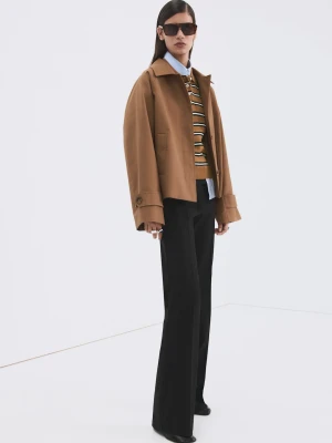 MANGO - Sweter w paski z kołnierzykiem polo karmelowy brąz - - Kobieta