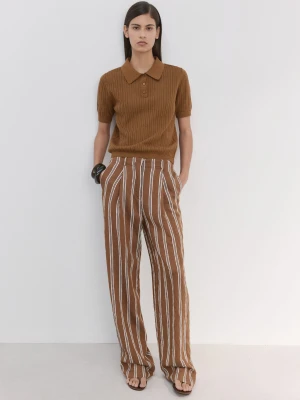 MANGO - Sweter z ażurowej dzianiny z kołnierzykiem polo karmelowy brąz - - Kobieta