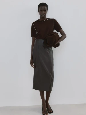 MANGO - Sweter z cienkiej dzianiny w kontrastowe paski czekoladowy - - Kobieta