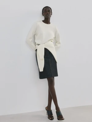 MANGO - Sweter z mankietami na guziki kremowy / écru - - Kobieta