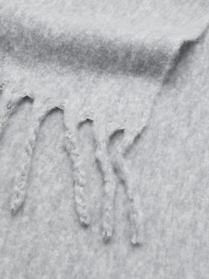 MANGO TEEN - Dzianinowy szalik z frędzlami szary - Rozmiar uniwersalny - Dziewczyna