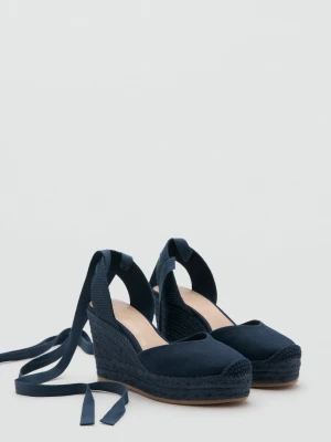 Wiązane buty na koturnie z łączonych materiałów granatowy - Dziewczyna - - MANGO TEEN