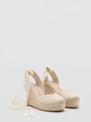 Wiązane buty na koturnie z łączonych materiałów piaskowy - Dziewczyna - - MANGO TEEN