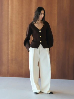 Żakiet z dzianiny z ozdobnymi guzikami czekoladowy - Kobieta - - MANGO