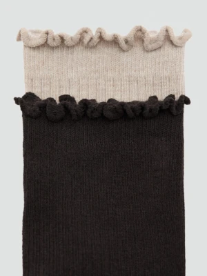 MANGO - Zestaw 2 bawełnianych skarpet w prążki czekoladowy - Rozmiar uniwersalny - Kobieta