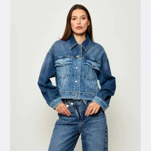 Marc Cain Kurtka jeansowa | Loose fit