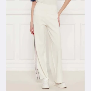 Marc Cain Spodnie dresowe | flare fit