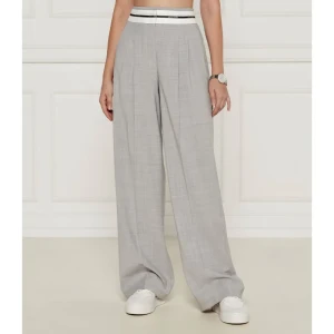 Marc Cain Spodnie | flare fit | z dodatkiem wełny