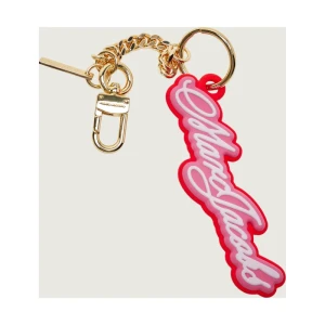 Marc Jacobs Brelok THE CURSIVE LOGO