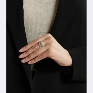 Marc Jacobs Pierścionek MONOGRAM CRYSTAL