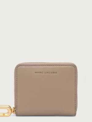 MARC JACOBS portfel damski skórzany SLIM COMPACT WALLET beżowy