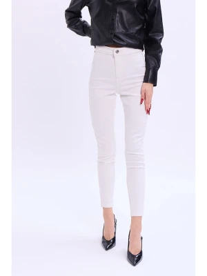 Marks & Spencer Dżinsy - Skinny fit - w kolorze białym rozmiar: 42/L33