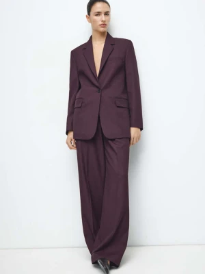 Marynarka garniturowa o prostym kroju z kieszeniami z klapami winny - Kobieta - - MANGO