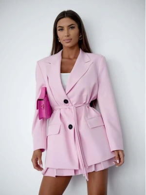 Marynarka oversize z wiązaniem AVIONA - różowa  magmac 