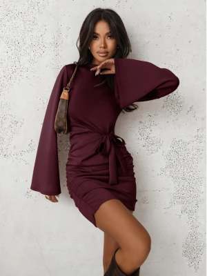 Masełkowa sukienka mini z wiązaniem MERE - bordowa  magmac 