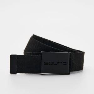 Materiałowy pasek z metalową klamrą House