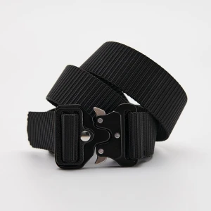 Materiałowy pasek z zatrzaskową klamrą House