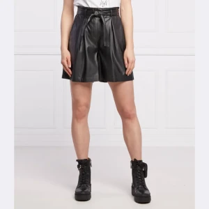 MAX&Co. Szorty DADAISTA | Regular Fit