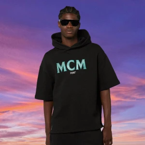 MCM x SNIPES Miami Club Half Sleeve Hoodie mężczyźni Koszule czarny rozmiar Odzież