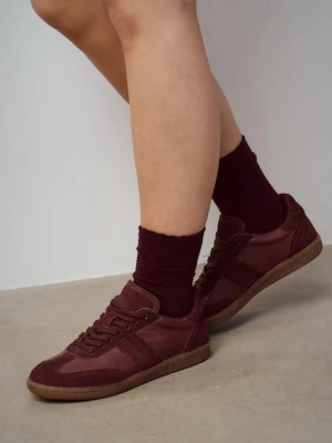 Medicine sneakersy zamszowe damskie kolor bordowy