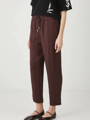 Medicine spodnie damskie kolor brązowy fason chinos medium waist