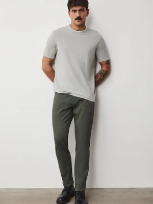 Medicine spodnie slim fit męskie bawełniane z elastanem