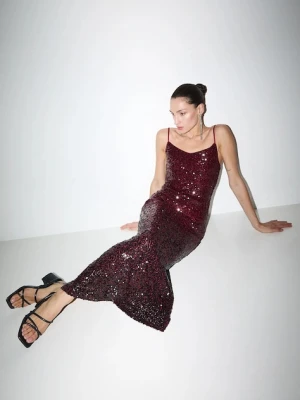 Medicine sukienka kolor multicolor midi dopasowana