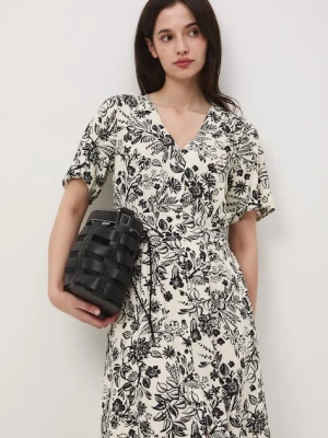 Medicine sukienka z wiskozy