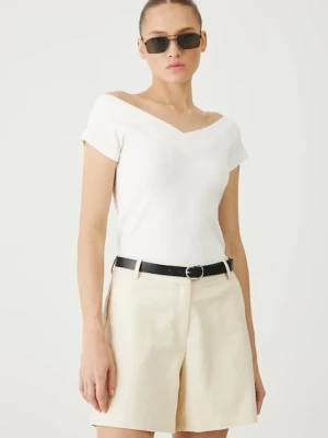 Medicine szorty damskie kolor beżowy gładkie medium waist