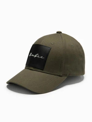 Męska czapka bejsbolówka z daszkiem i dużą naszywką – khaki V2 Ombre Clothing