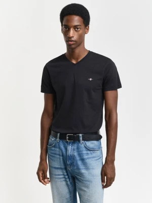 Męska czarna koszulka w serek slim fit GANT