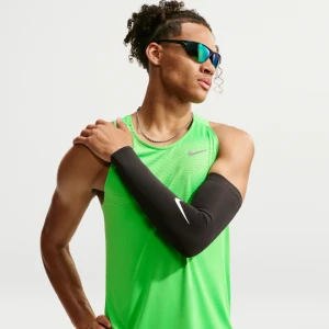 Męska koszulka bez rękawów do biegania Dri-FIT ADV Nike Stride - Zieleń
