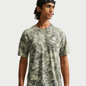 Męska koszulka do biegania w terenie Dri-FIT ADV ACG Solar Chase „Chamo Camo” - Zieleń Nike