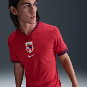 Męska koszulka piłkarska Nike Dri-FIT Norwegia Stadium 2025 (drużyna kobiet) (wersja domowa) – replika - Czerwony
