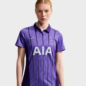Damska koszulka piłkarska Nike Dri-FIT Tottenham Hotspur Stadium 2026 / 27 (wersja trzecia) – replika - Fiolet