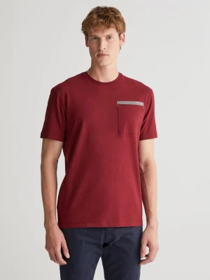 Męska koszulka z kieszonką i dekoltem c GANT