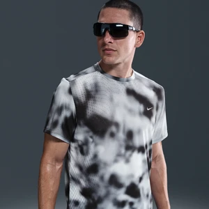 Męska koszulka z krótkim rękawem do biegania Dri-FIT ADV Nike Running Division Breathe - Czerń