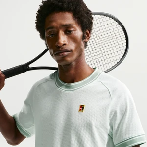 Zdjęcie produktu Męska koszulka z krótkim rękawem do tenisa NikeCourt Heritage - Zieleń