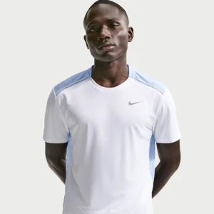 Męska koszulka z krótkim rękawem Dri-FIT Nike Miler - Biel