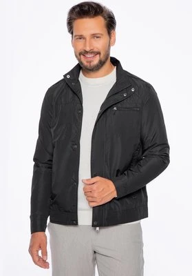 Męska kurtka wiatrówka z krytym zamkiem czarna Wittchen