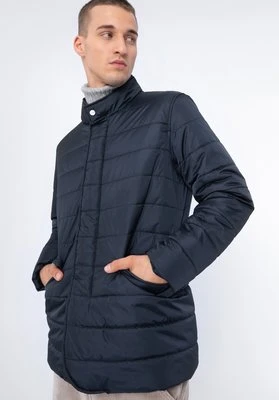 Męska kurtka z nylonu pikowana granatowa Wittchen