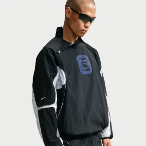 Męska kurtka z tkaniny Nike - Czerń