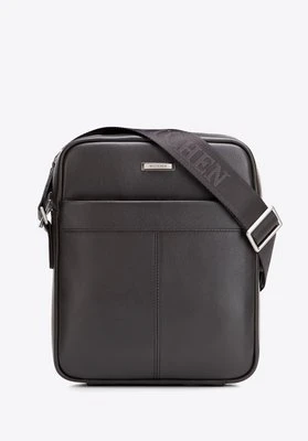 Męska listonoszka skórzana z dekoracyjnymi przeszyciami ciemny brąz Wittchen