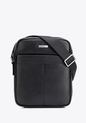 Męska listonoszka skórzana z dekoracyjnymi przeszyciami czarno - srebrna Wittchen