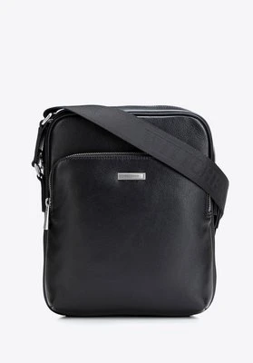 Męska listonoszka skórzana z dodatkową kieszenią czarno - srebrna Wittchen