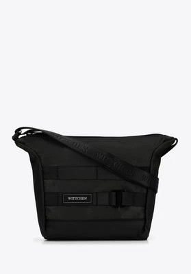 Męska listonoszka z paskiem z przodu mała czarna Wittchen