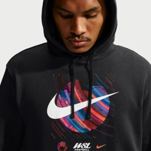 Męska nierozpinana bluza z kapturem Nike Męska nierozpinana bluza z kapturem WSL Nike - Czerń