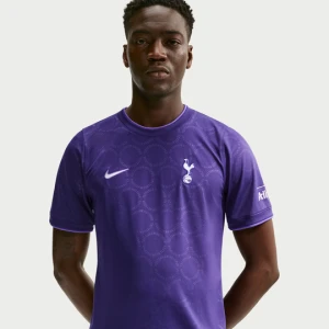 Męska przedmeczowa koszulka piłkarska Nike Dri-FIT Tottenham Hotspur (wersja trzecia) - Fiolet