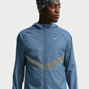 Męska zimowa kurtka do biegania Therma-FIT Repel Nike Miler - Niebieski