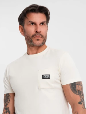 Męski casualowy t-shirt z naszywką na kieszeni – kremowy V8 - Rozmiar: S Ombre Clothing